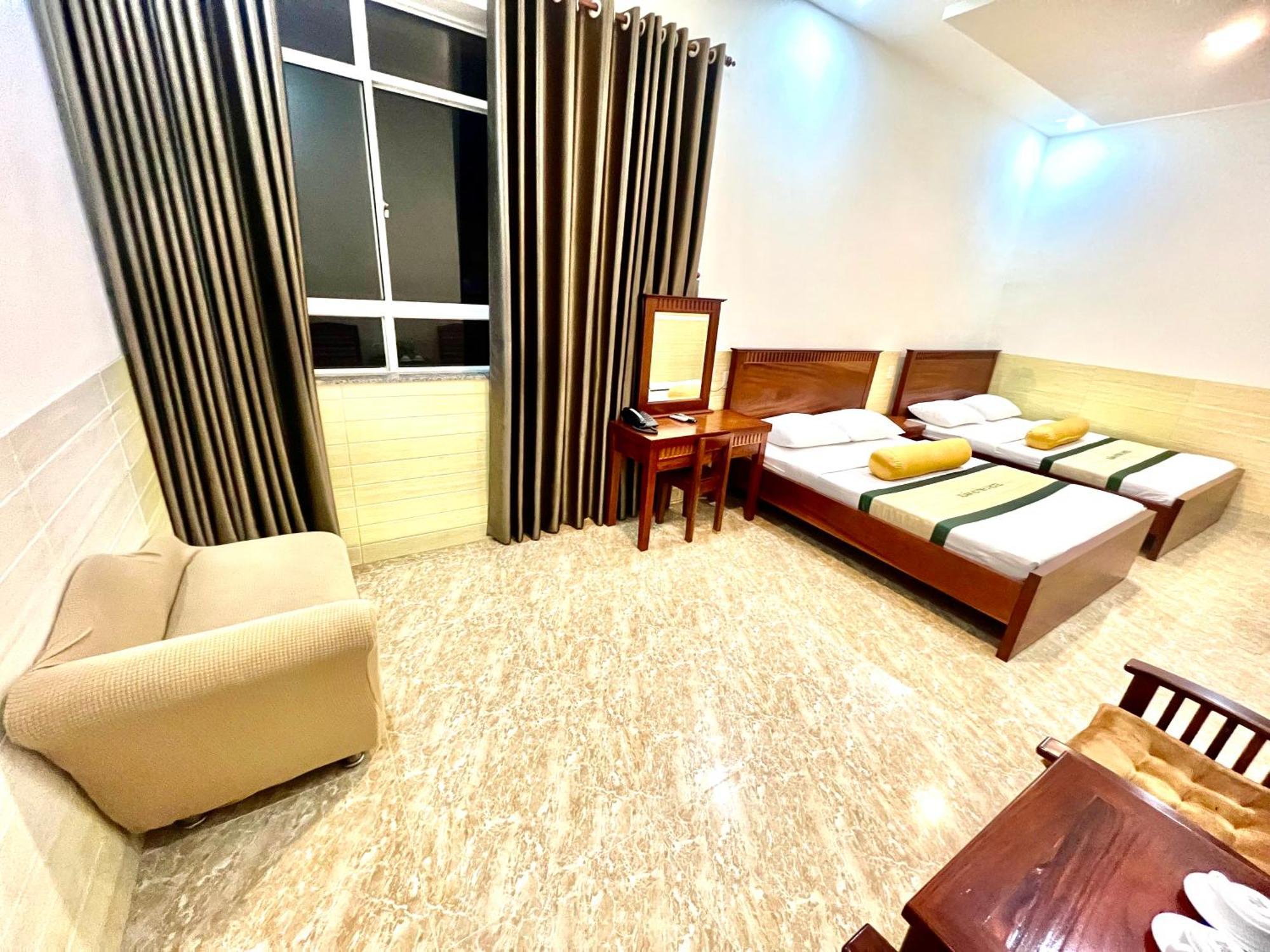Xuan Huynh 3 Hotel Soc Trang المظهر الخارجي الصورة