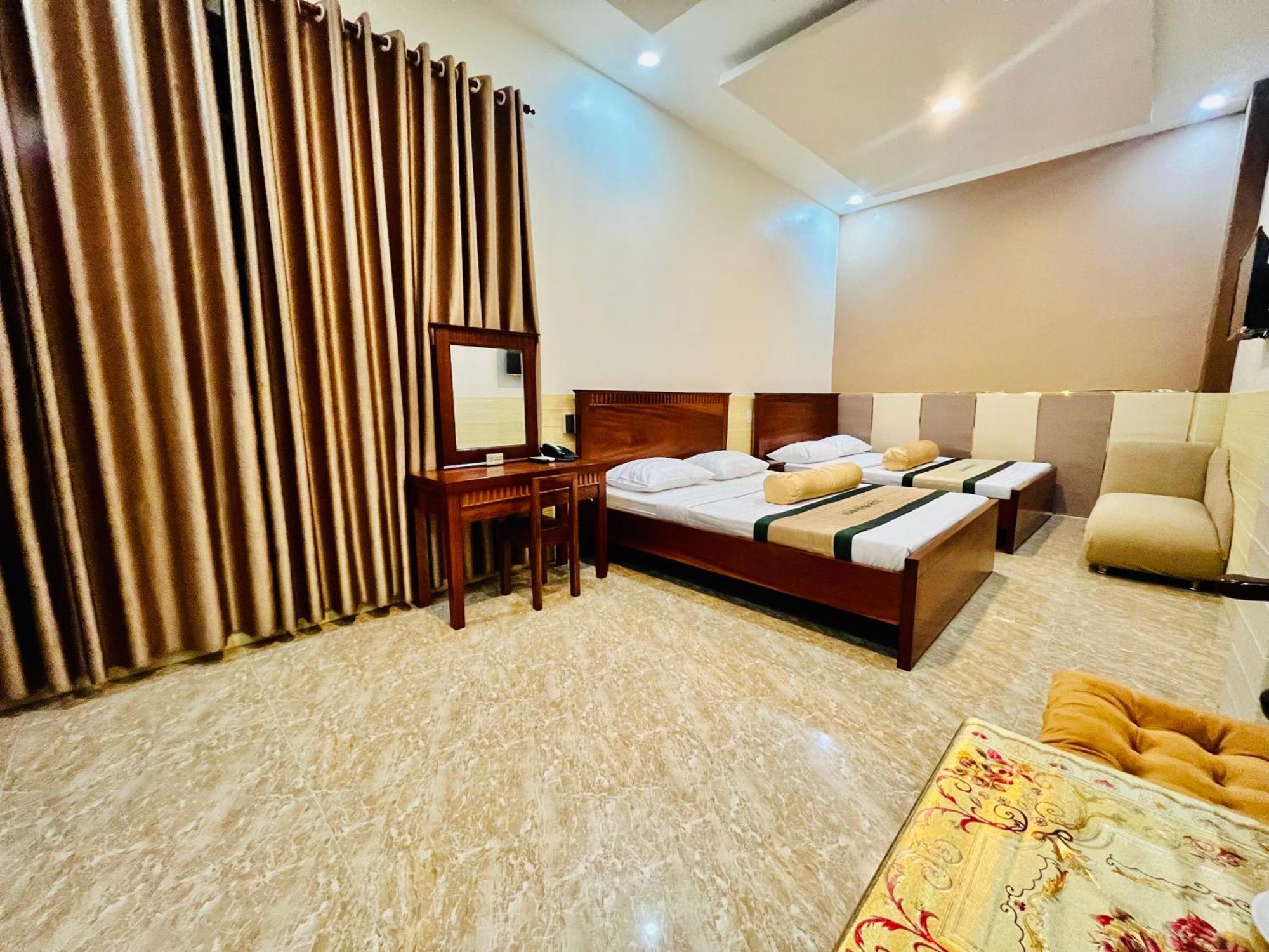 Xuan Huynh 3 Hotel Soc Trang المظهر الخارجي الصورة